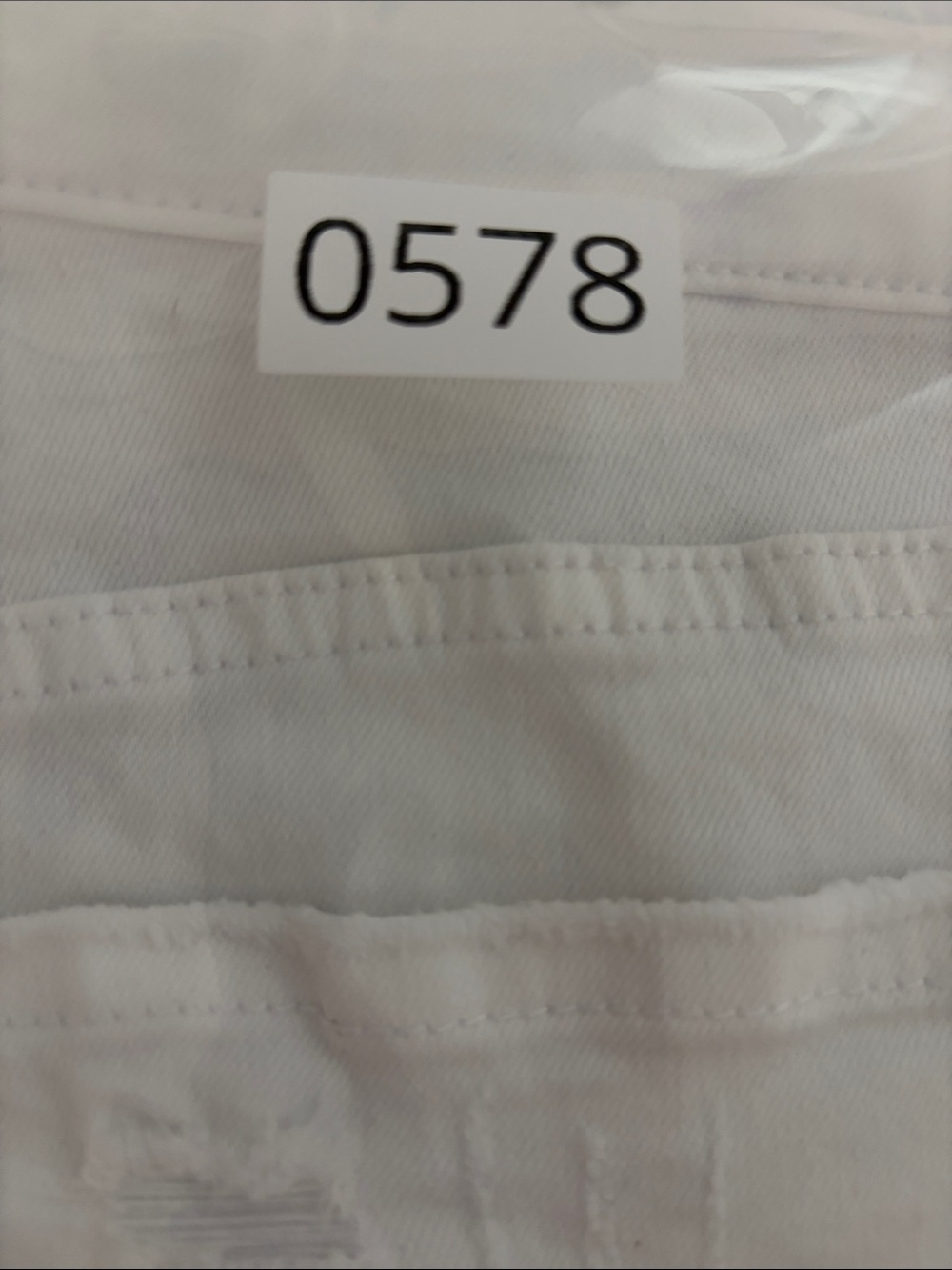 KUT from the Kloth Jane High Rise Short with Fray (Optic White) (12) - Picture 11 of 11